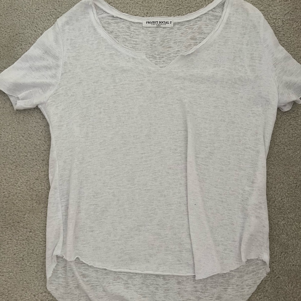 lightweight t shirt size medium